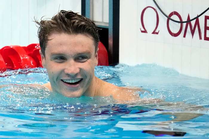 bobby-finke-swimming-inline